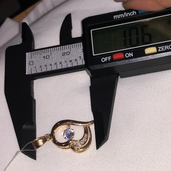 10k yellow gold vermeil VVS clarity dancing diamond simulated charm mesmerizing - Picture 5 of 5